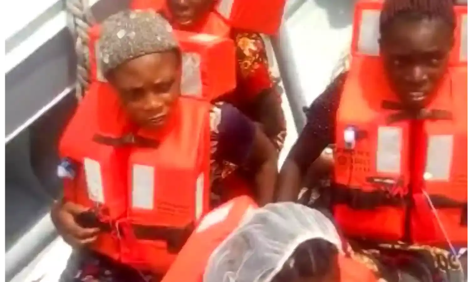 Navy rescues 2-month old baby, 11 others from drowning in Rivers