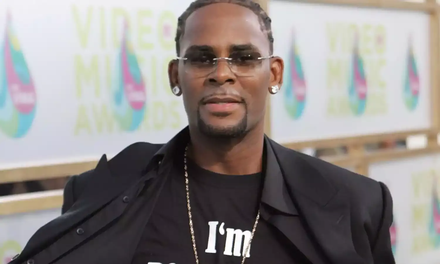 R.Kelly gets bail after coming up with $100,000 bond