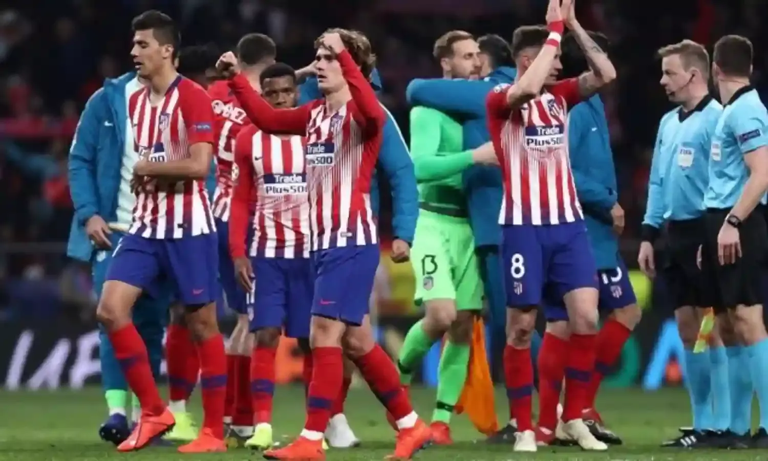 Atletico Madrid strike late to overpower Juventus