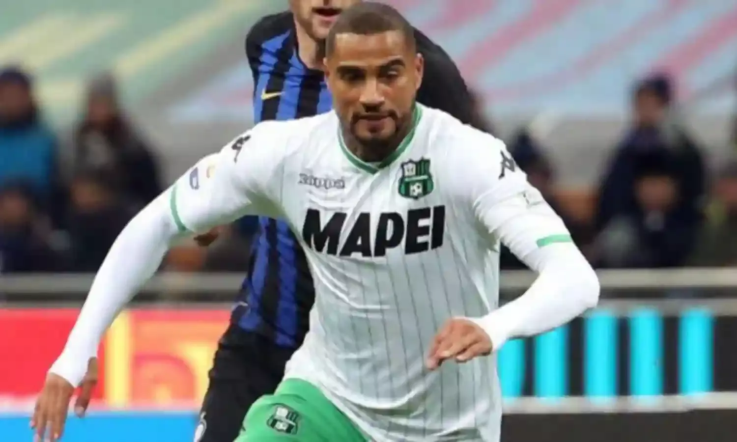 FC Barcelona make surprise Boateng signing