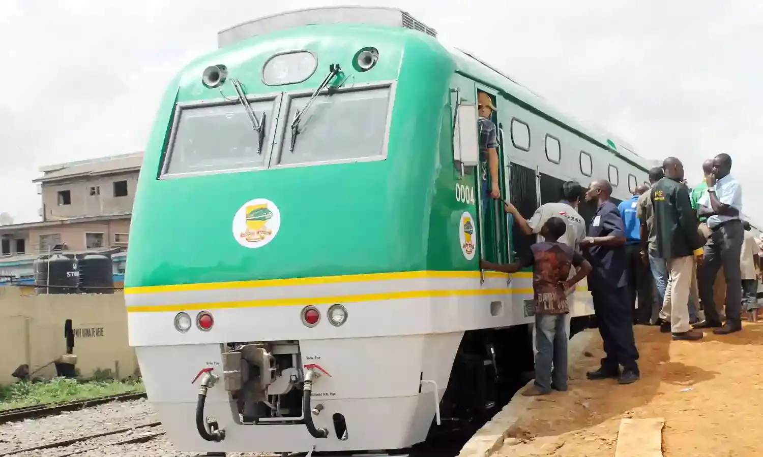 Warri-Itakpe test run train service suspended to resolve tooting, security challenges