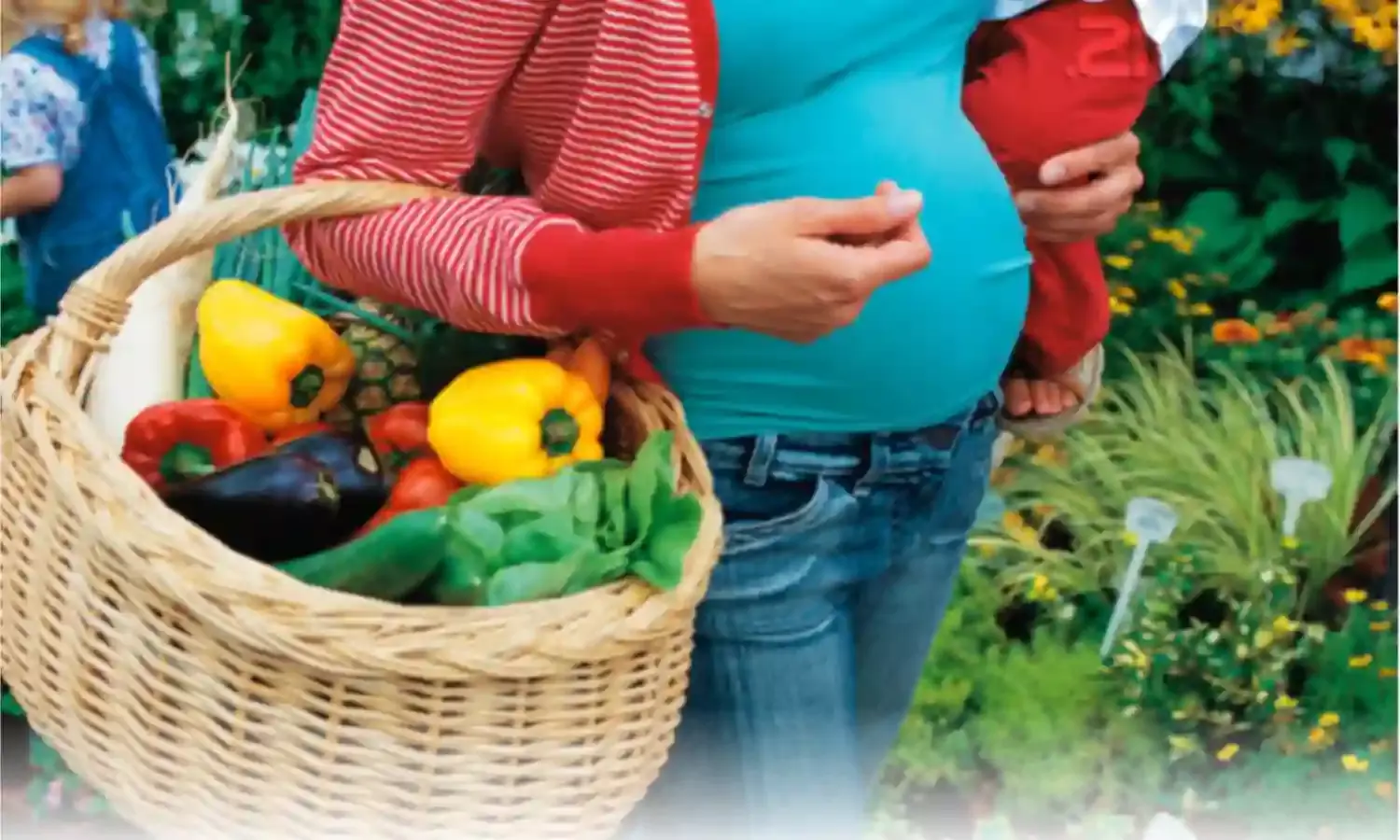 A FOOD GUIDE FOR PREGNANT WOMEN