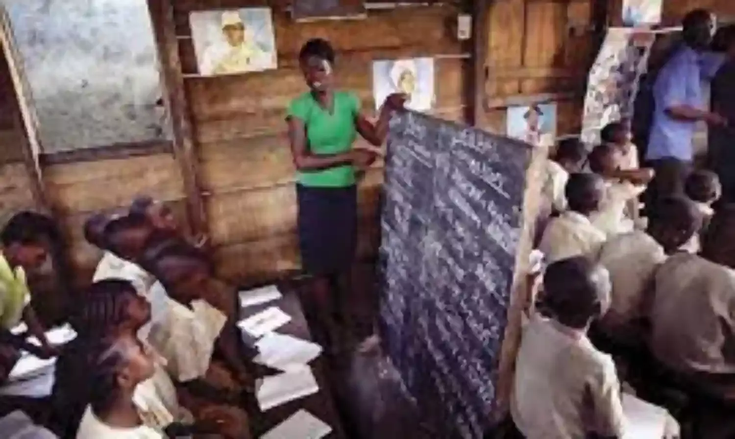 Alumni President appeals govt. to return  schools to founders