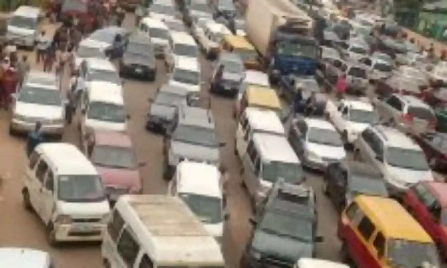 UNIBEN students block highway over N20,000
