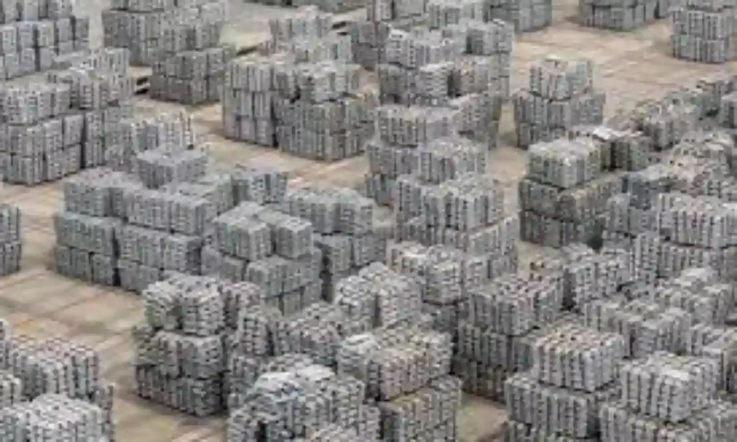 China releases 150,000 tonnes of national metal reserves