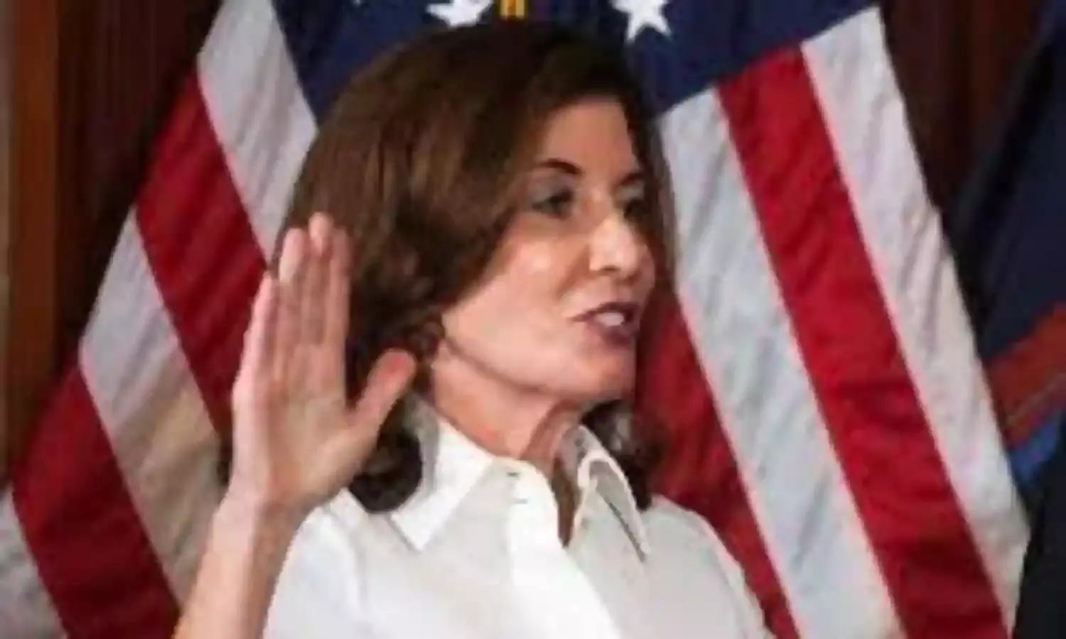 New York’s 1st female governor sworn in