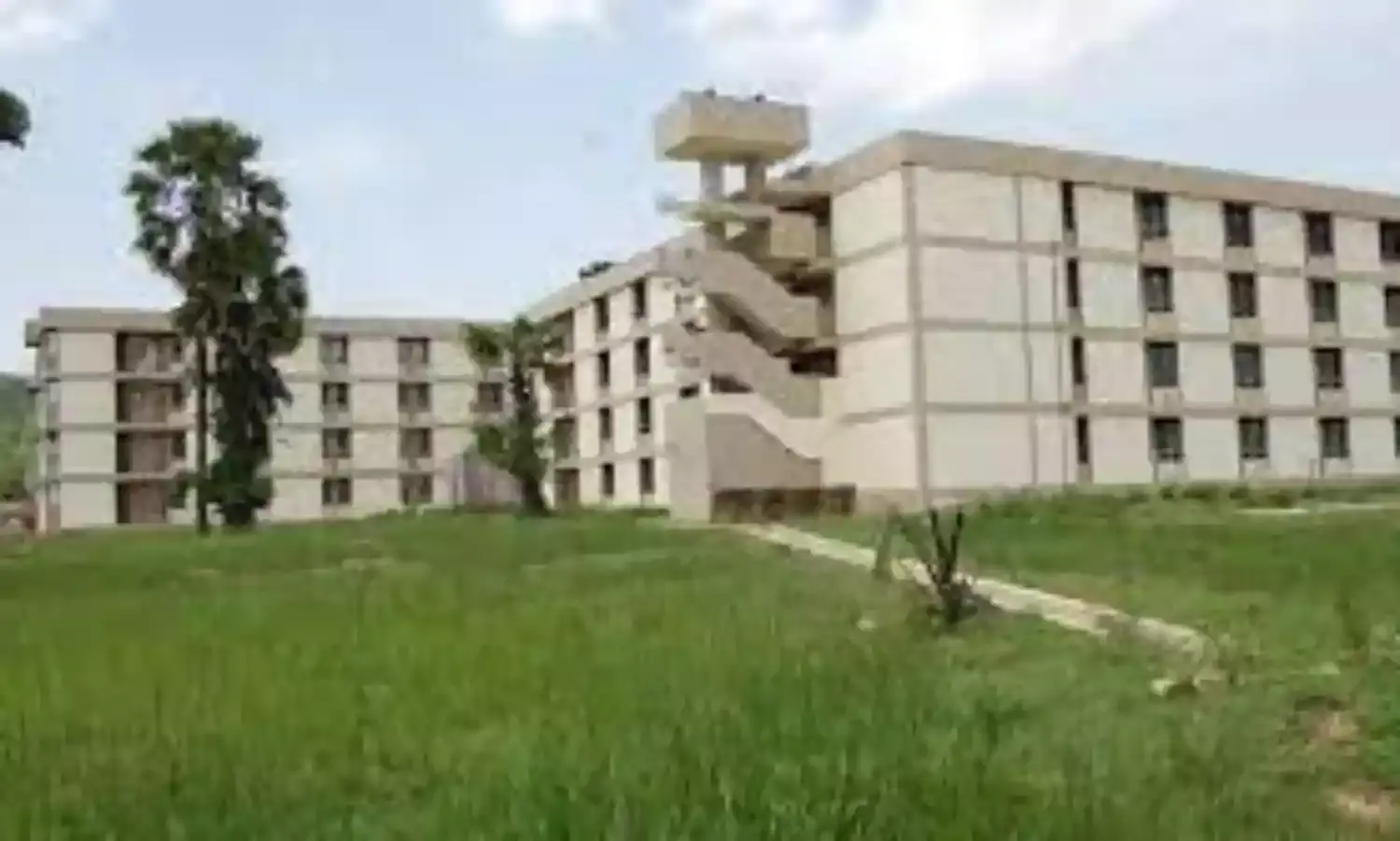 Hostel shortage, major challenge of public universities