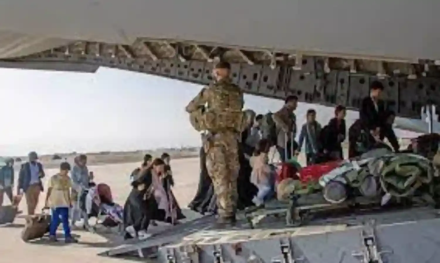 Runways clear as Kabul evacuation resumes