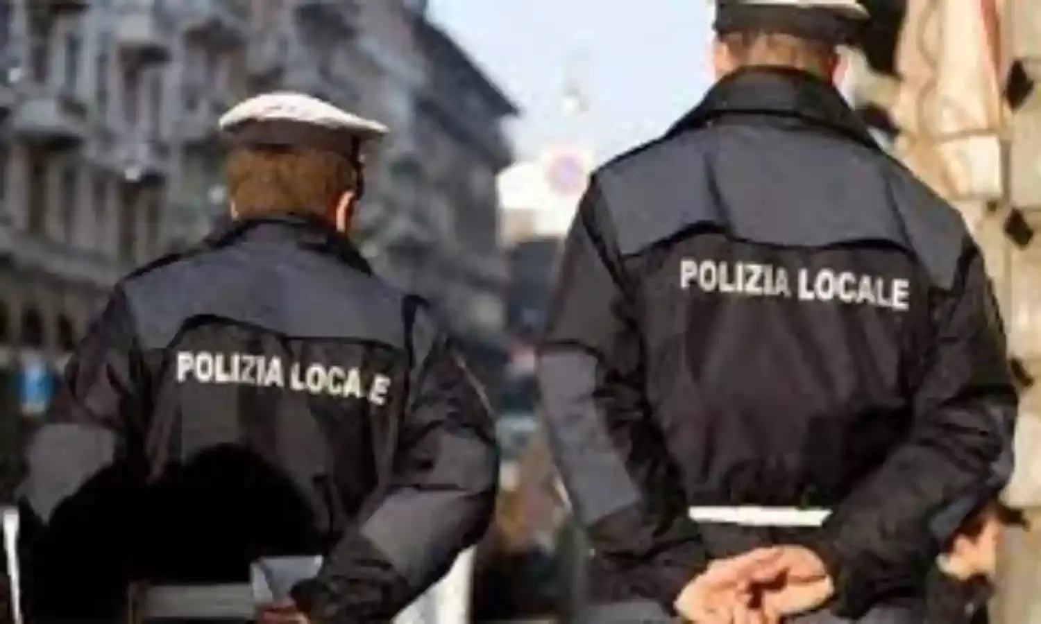 Italian police arrest suspected mafia members