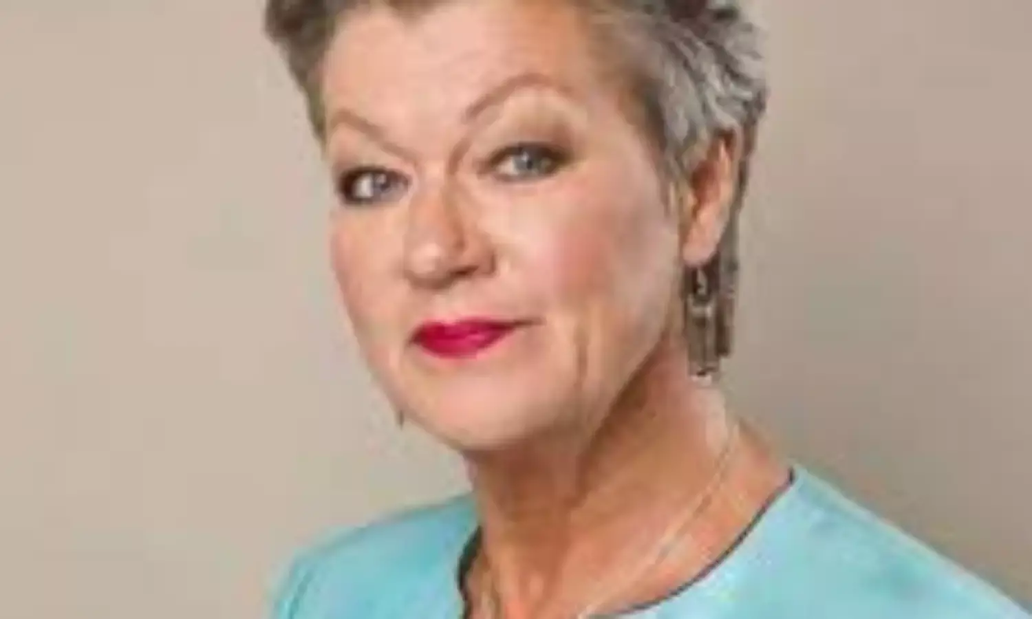 EU commissioner to hold Belarus border crisis talks