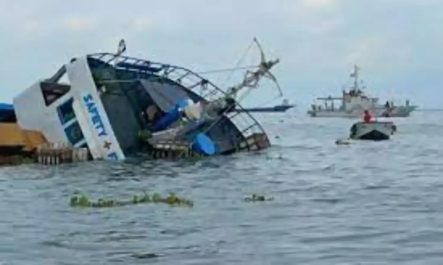 Cargo vessel collides with ship in Philippines, oil spill feared