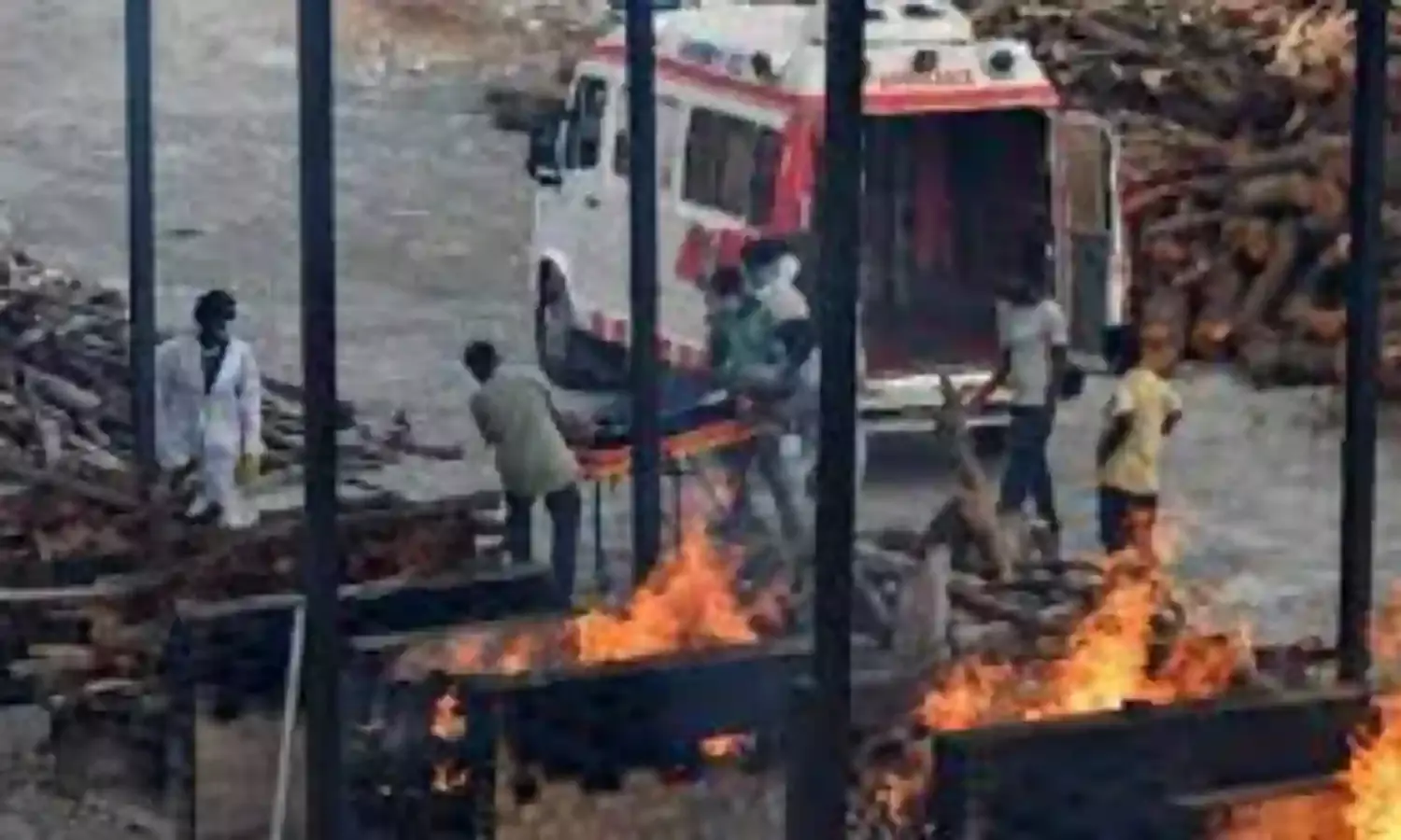 India’s COVID-19 Death Toll Tops 300,000