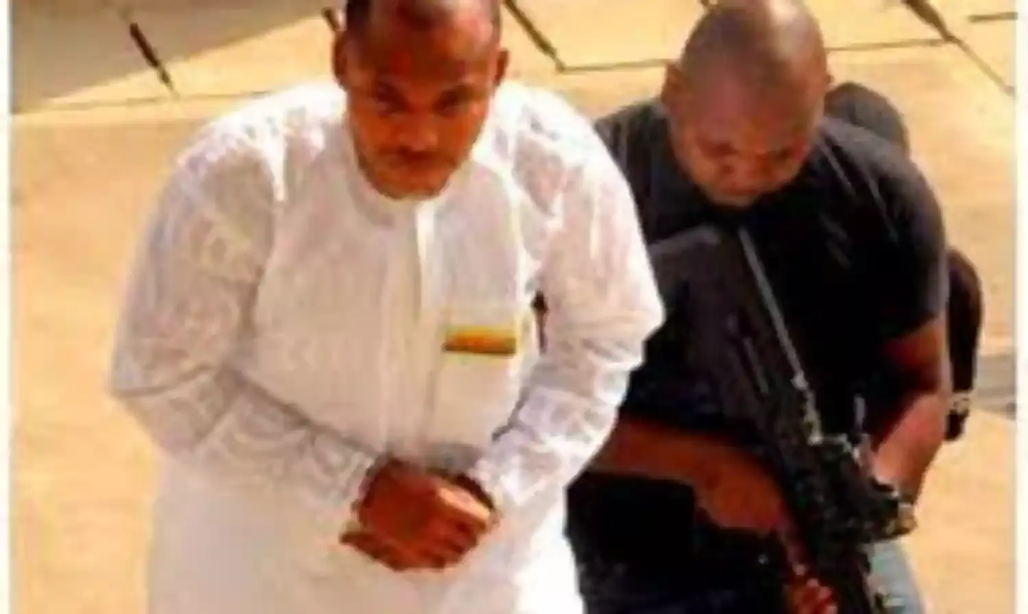 DSS operatives produce IPOB Leader, Nnamdi Kanu, in court