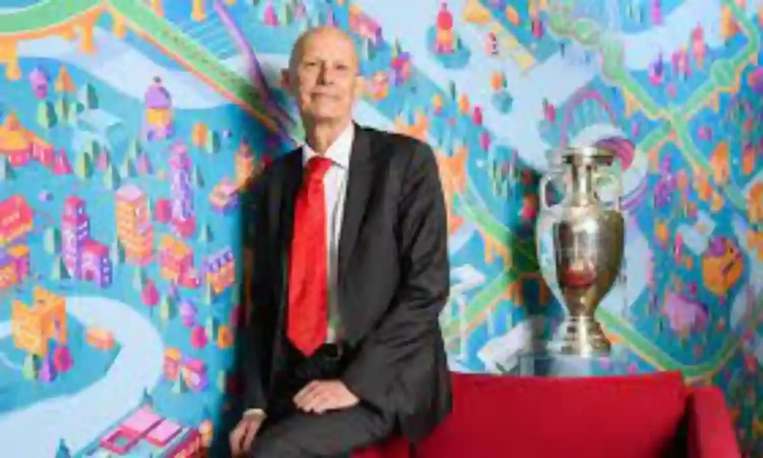 Euro Medical Adviser okays larger spectators for matches