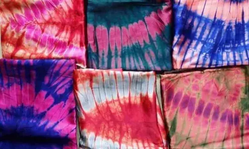 Adire-Making: Budding Neighbourhood Entrepreneurship for Job Creation