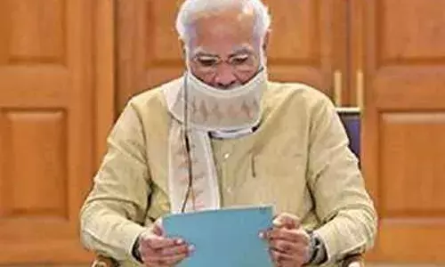 Modi meets chief ministers as COVID-19 spike continues in India