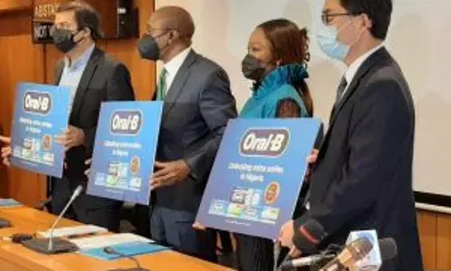 Emefiele woos Investors, Promises CBN’s Support Emefiele woos Investors, Promises CBN’s Support