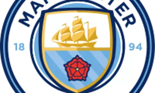 Manchester City five points clear after winning at Liverpool