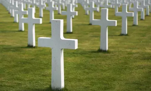 Poem: SELFISH GRAVE YARD