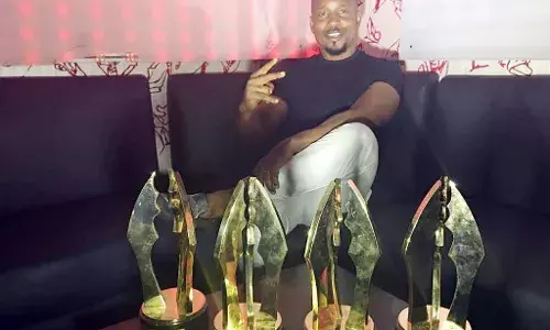 76 AWARD WINNING MOVIE EXECUTIVE PRODUCER MEETS SUPREME