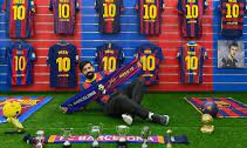 FC Barcelona present new signing Depay