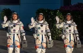I want to tell my parents that I am back, Chinese astronaut says