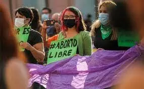 Mexico’s top court decriminalises abortion