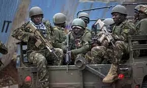 Kenyan police kill 2 gunmen in border region