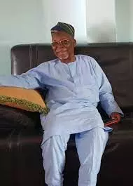 Kwara gov. salutes Oyawoye, first African Geology professor Kwara gov. salutes Oyawoye, first African Geology professor
