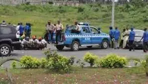 Truck fails brake, damages 13 vehicles