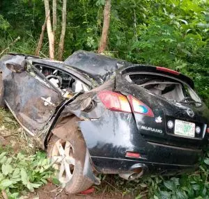 Wife dies, husband injured in Abeokuta-Sagamu Road accident