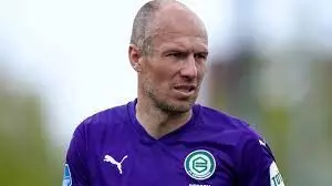 Robben future still open as Groningen start pre-season training